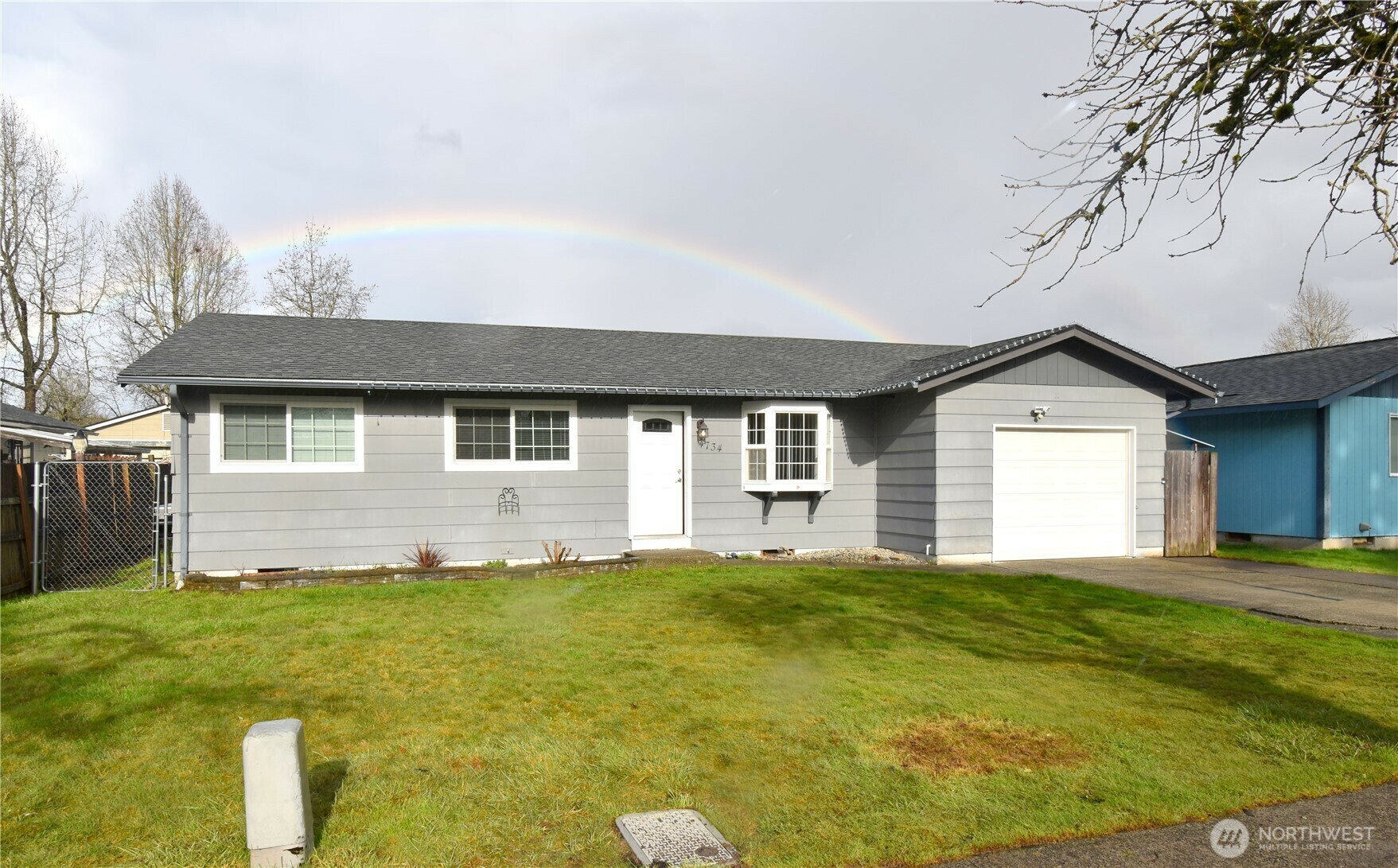 Property Photo:  4734  Merlin St  WA 98632 