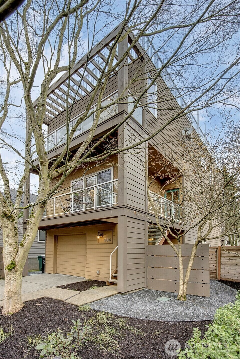 Property Photo: 534 N 75th Street WA 98103