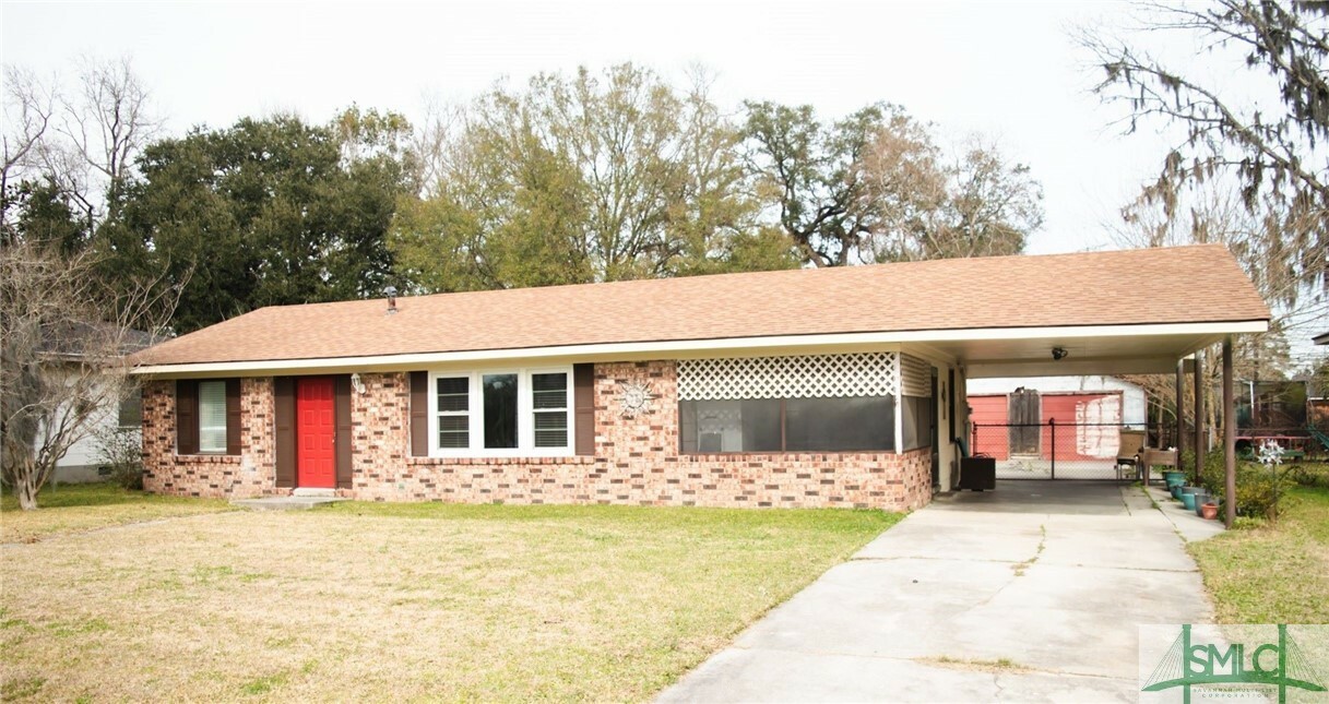 Property Photo: 312 Osteen Street GA 31407
