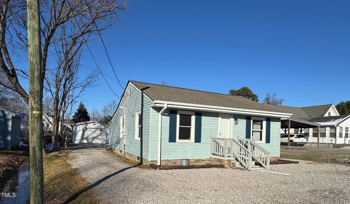 Property Photo: 212 Craig Avenue NC 27537
