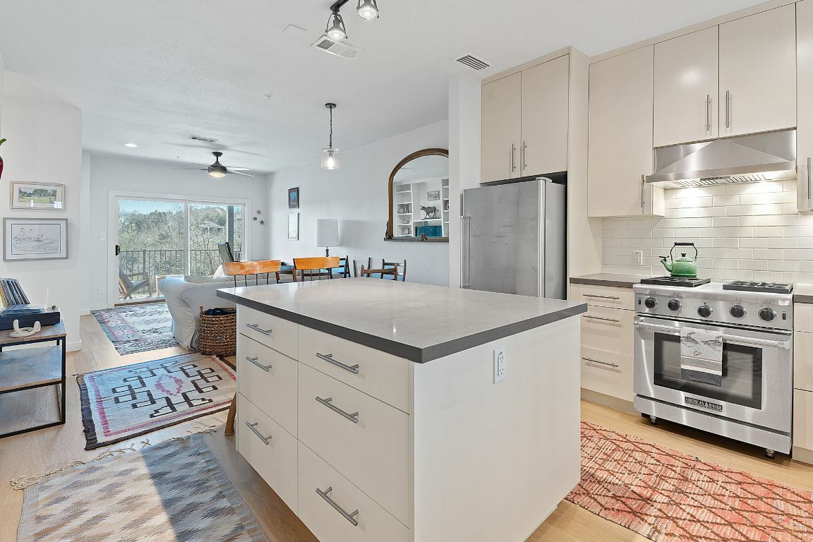 Property Photo: 1741 Spyglass Drive 1-232 TX 78746