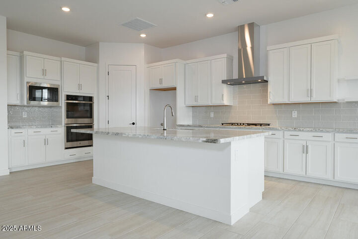 Property Photo: 3634 W Mineral Road AZ 85339