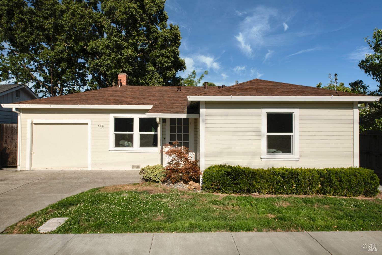 596 1st Street  Sonoma CA 95476 photo