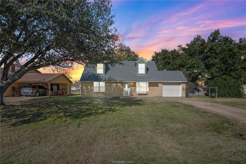 Property Photo:  522 East Colorado Street  TX 76629 