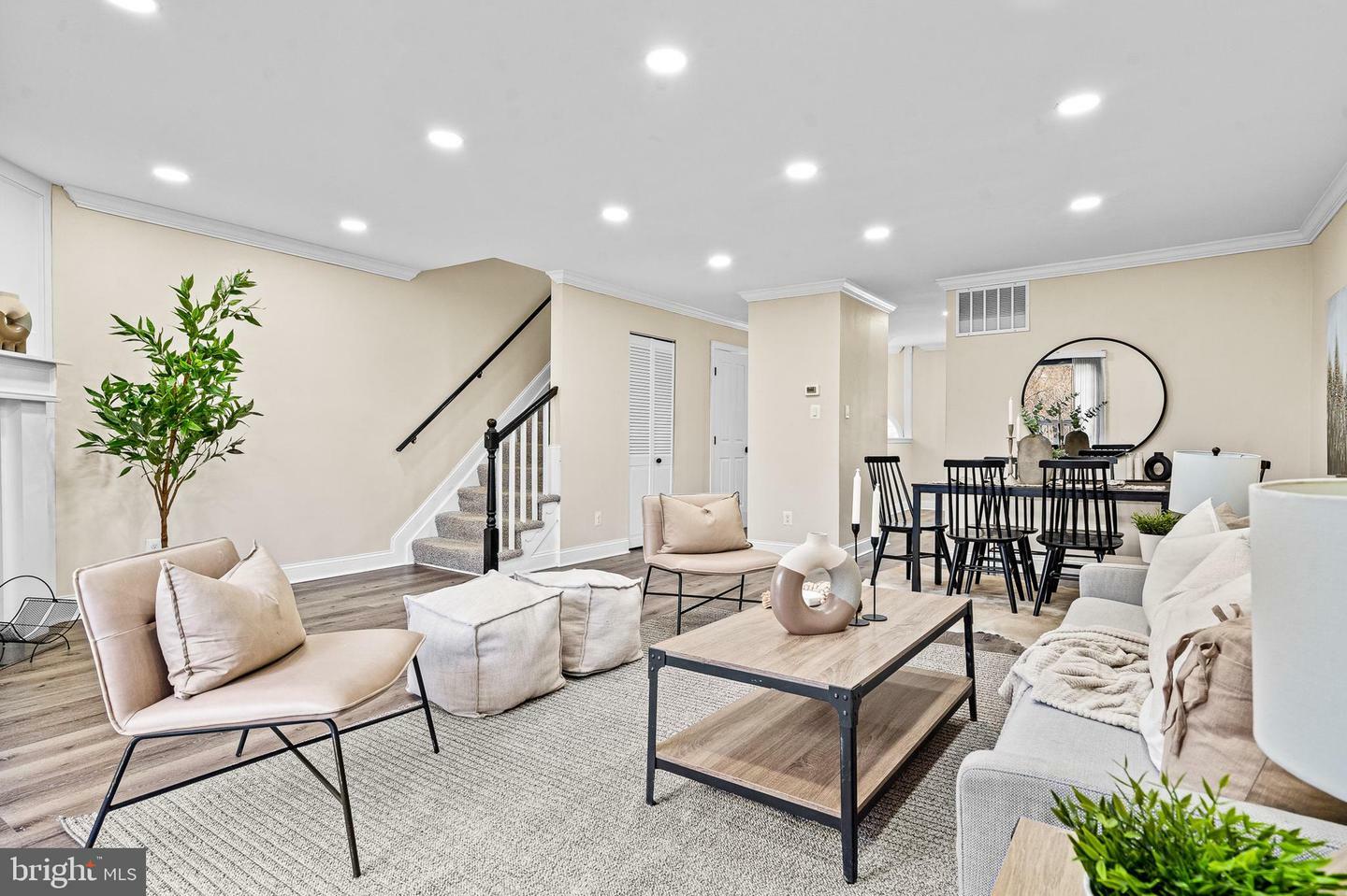 Property Photo: 42 Loveton Farms Court MD 21152