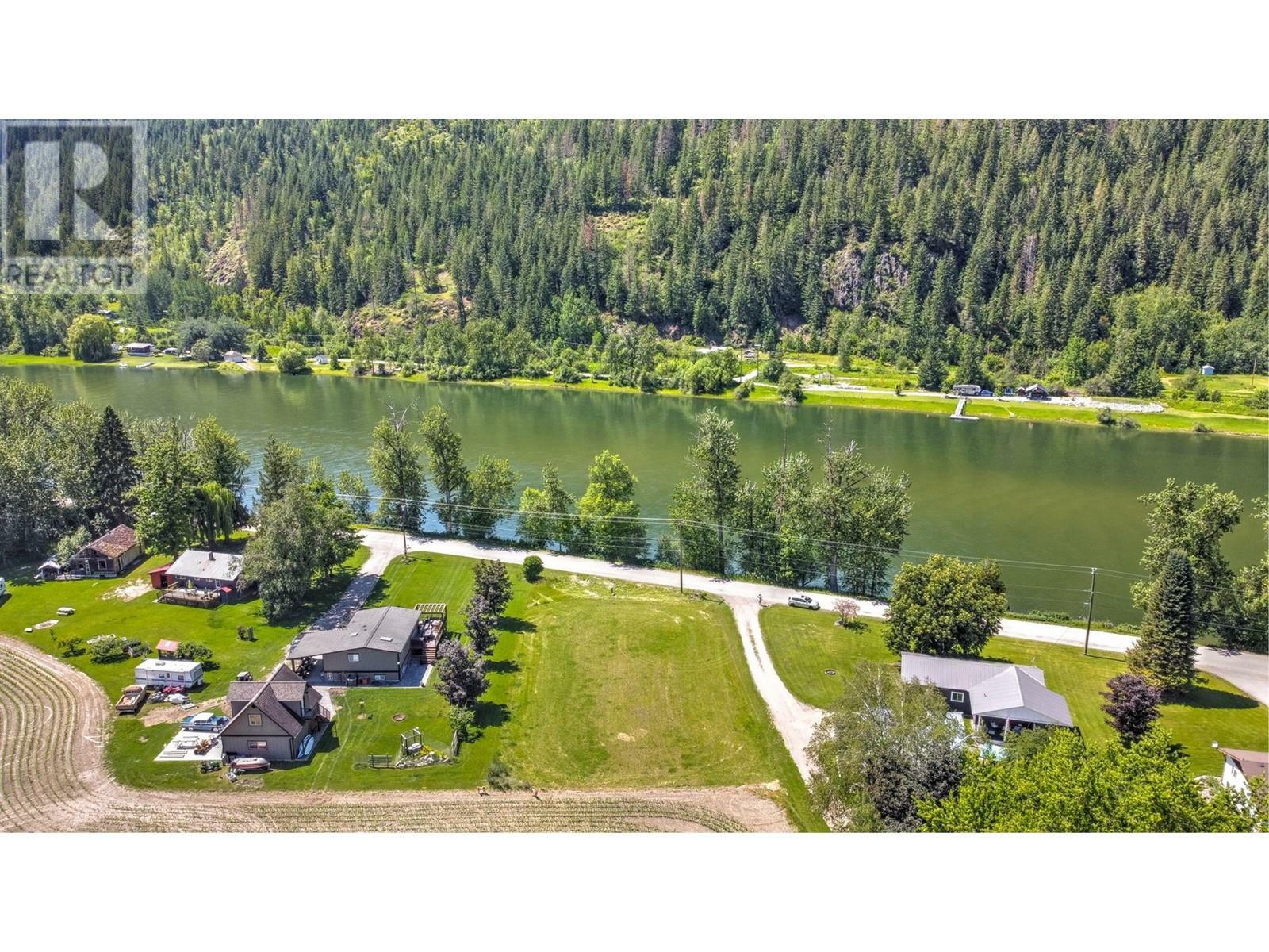 Photo de la propriété: 311 Riverside Road BC V0E 2K0