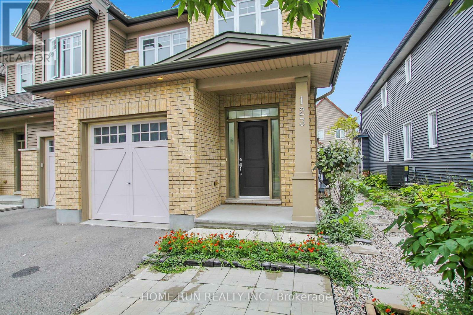 Property Photo:  123 Highbury Park Drive  ON K2J 5Y1 