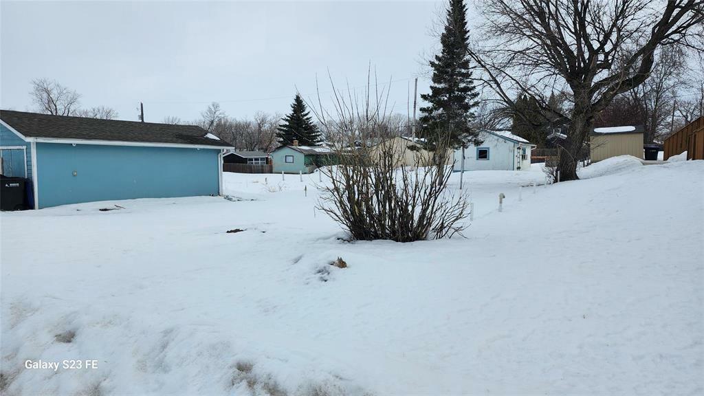 Property Photo:  137 8th Street North  MB R7A 2A4 