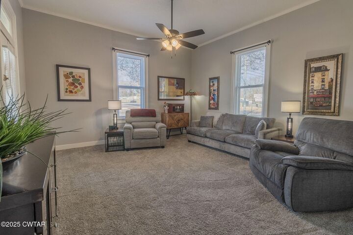 Property Photo:  1412 E Main Street  TN 38012 