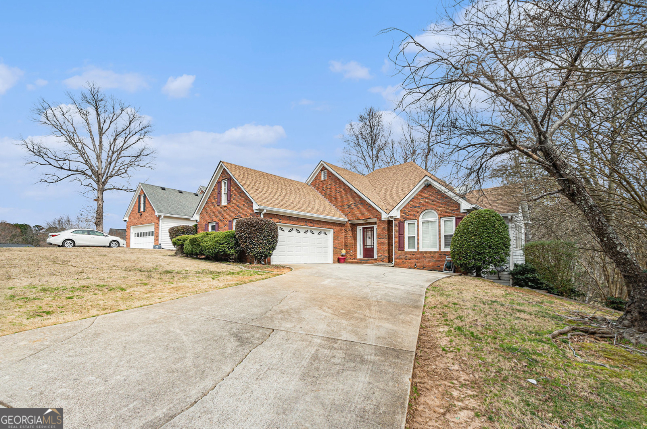 Property Photo:  625 Sycamore Glen Court NW  GA 30044 