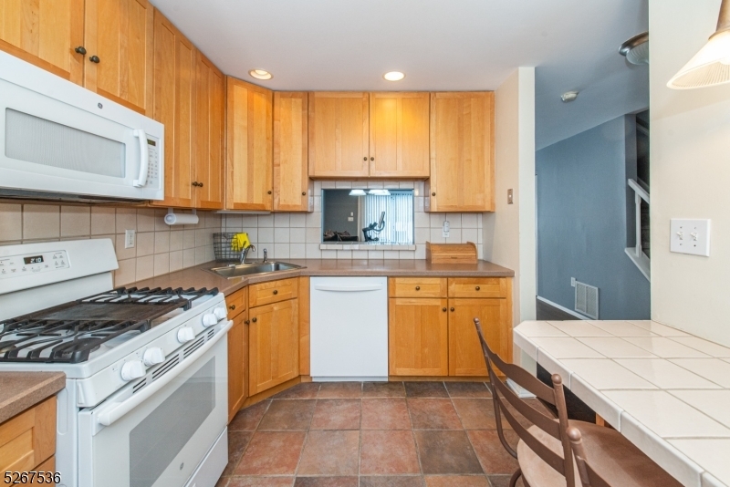 Property Photo: 22 Gettysburg Way 22 NJ 07035