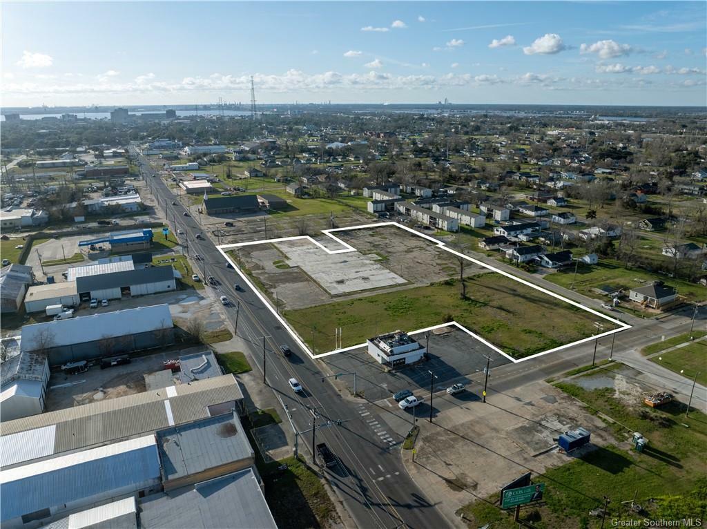 Property Photo: 1605 Broad Street LA 70601