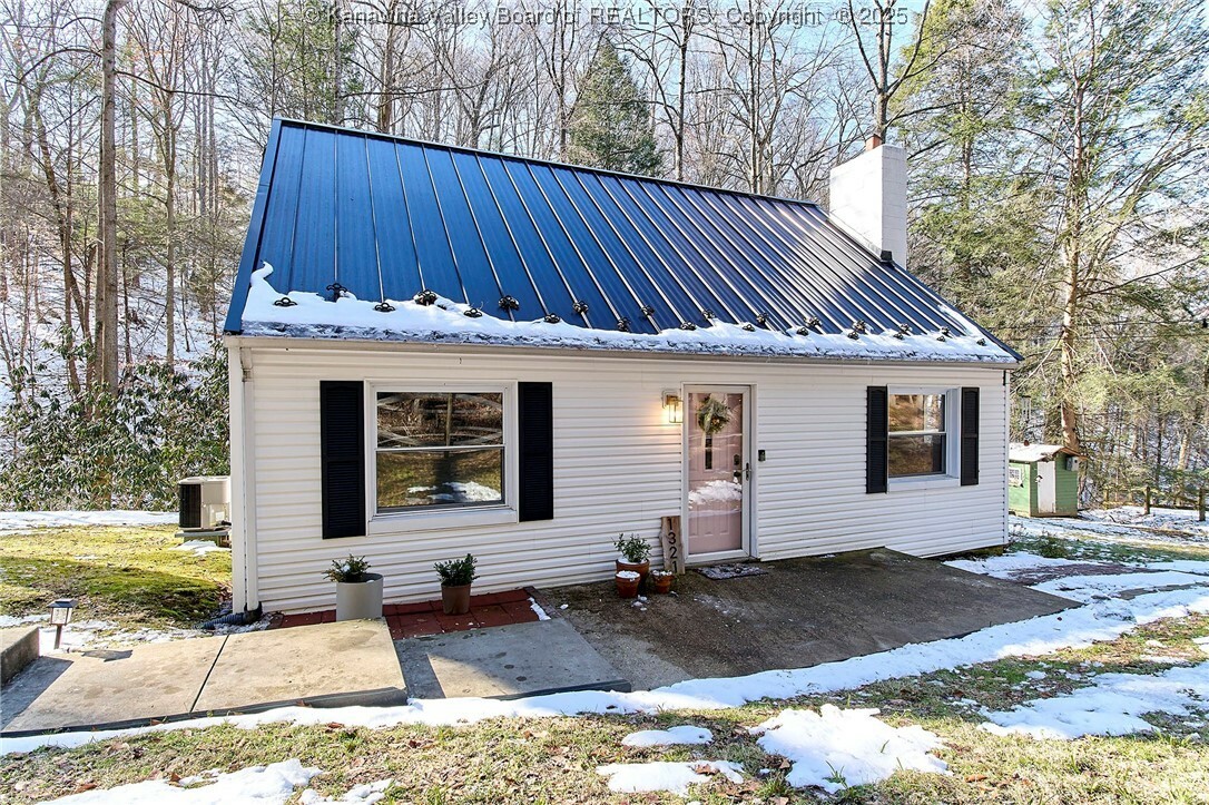 Property Photo:  1321 Turley Road  WV 25314 