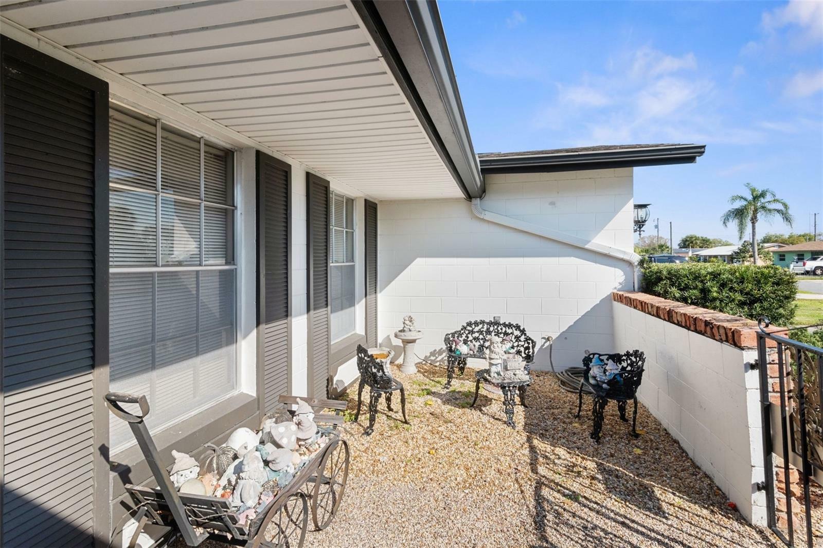 Property Photo: 706 Francis Street FL 34741
