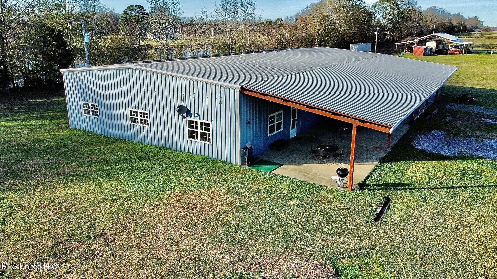 Property Photo: 3632 Tank Road MS 39170