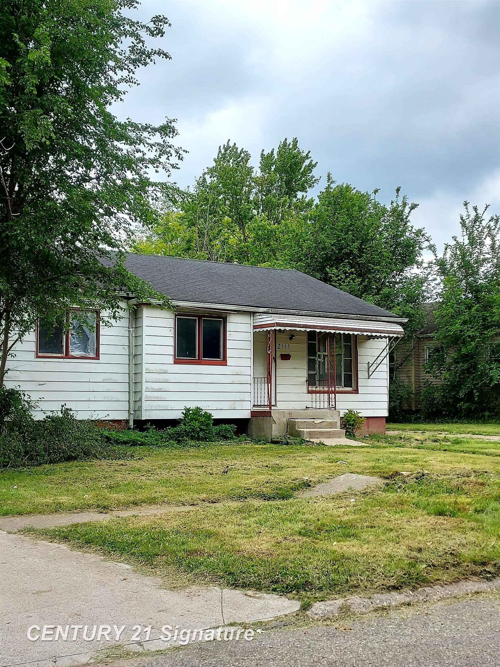 Property Photo: 2335 Santa Barbara Drive MI 48504