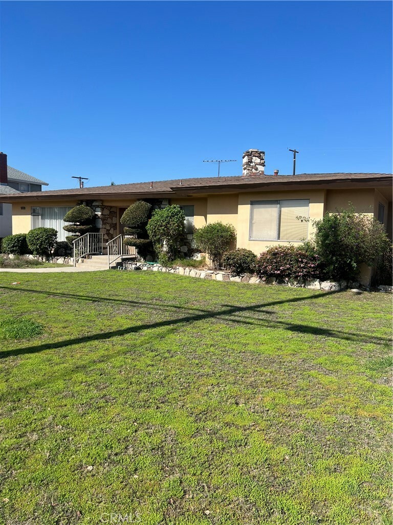 Property Photo:  11535 Rives Avenue  CA 90241 