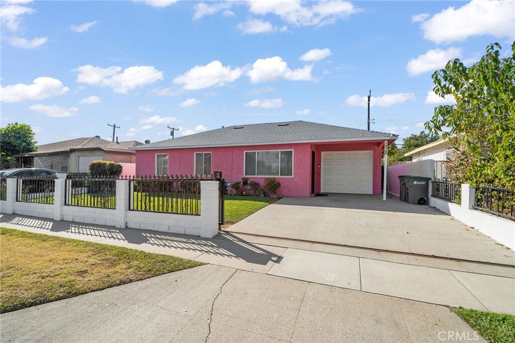 Property Photo:  18125 Wall Street  CA 90746 