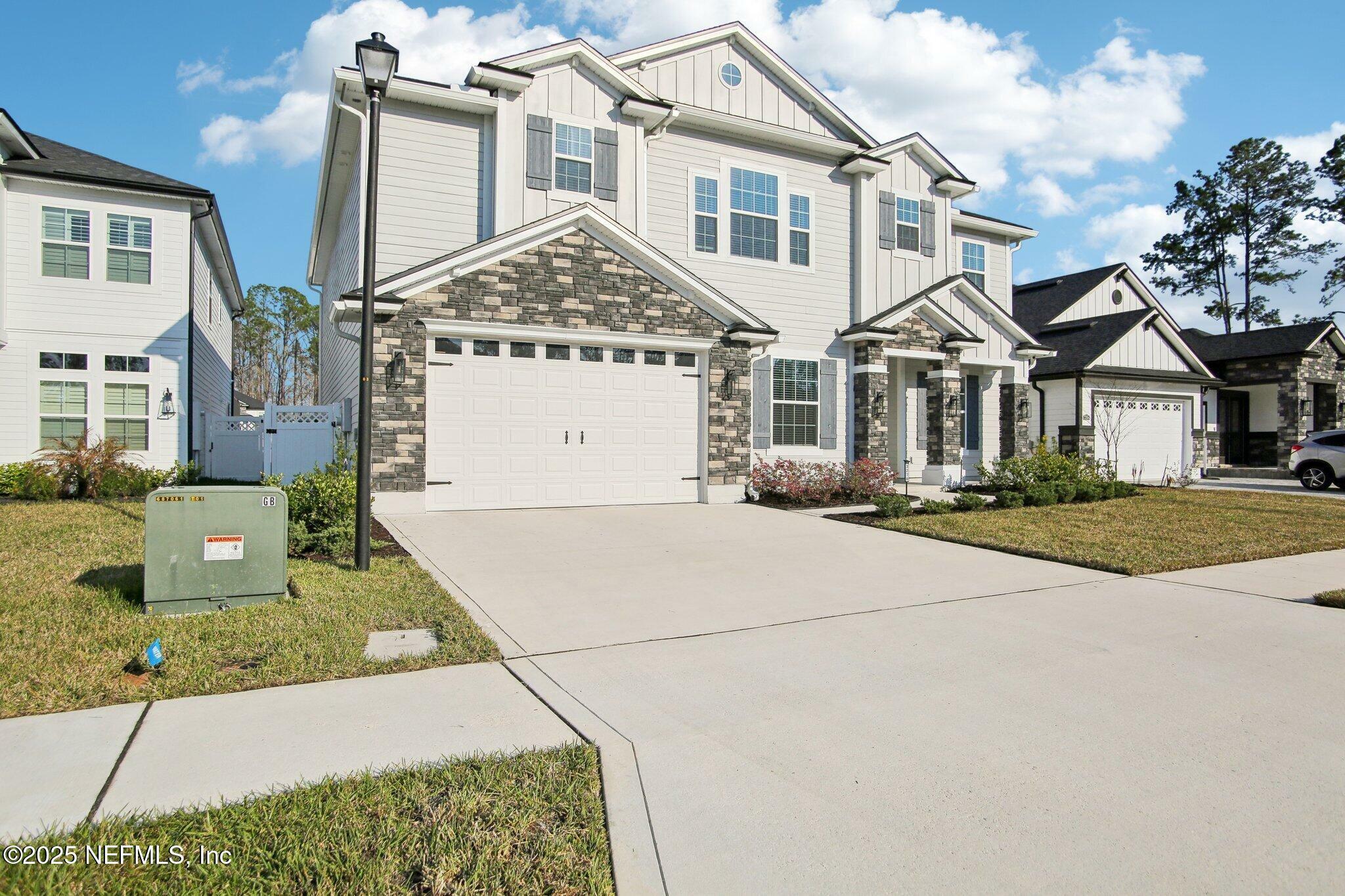 Property Photo:  3270 Vanden Sawyer Court  FL 32043 