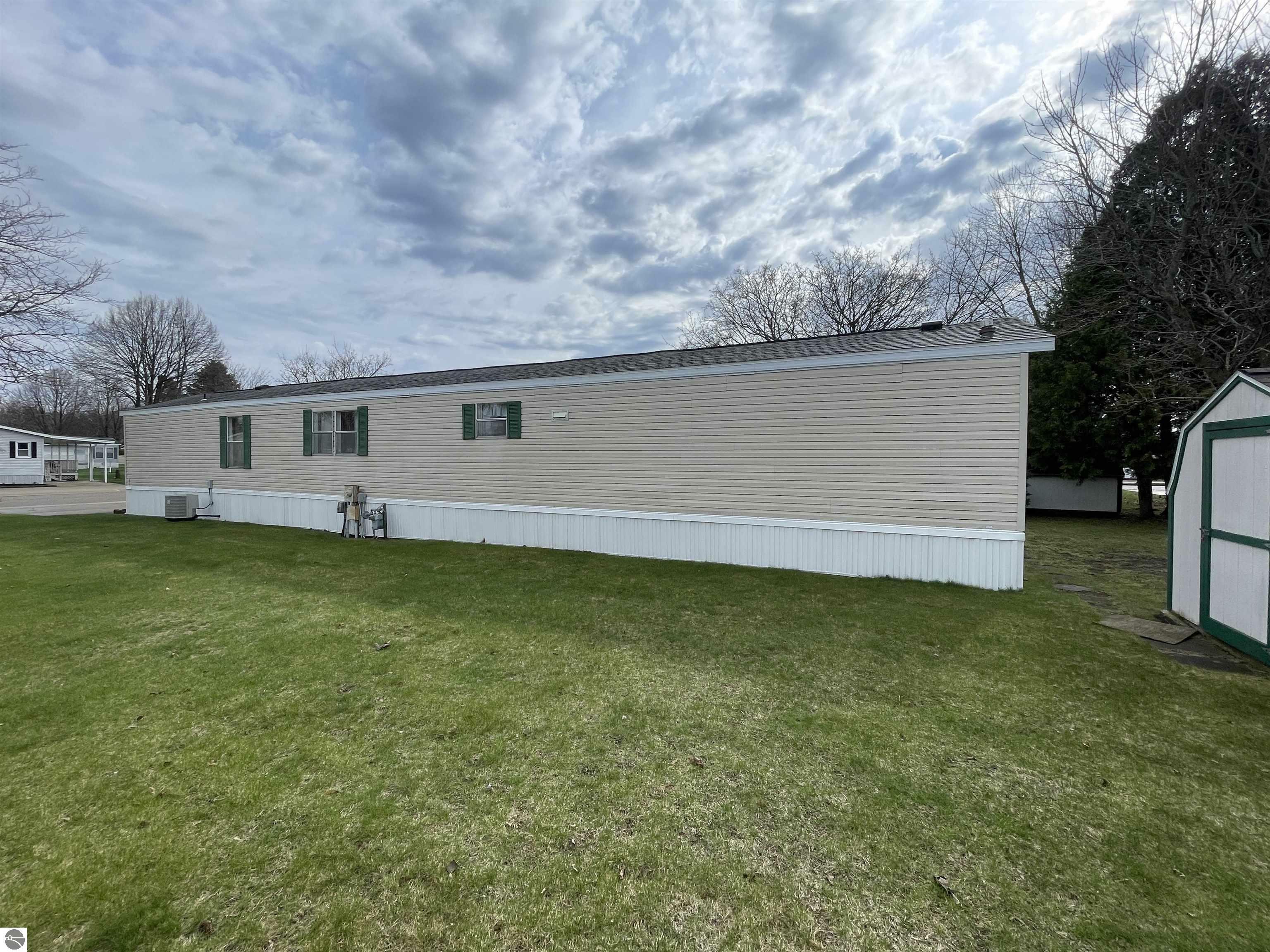 Property Photo: 407 Farm Lane MI 49601