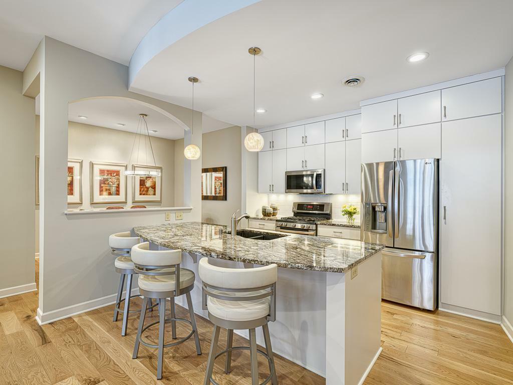 Property Photo: 701 Linden Street 106 MN 55118