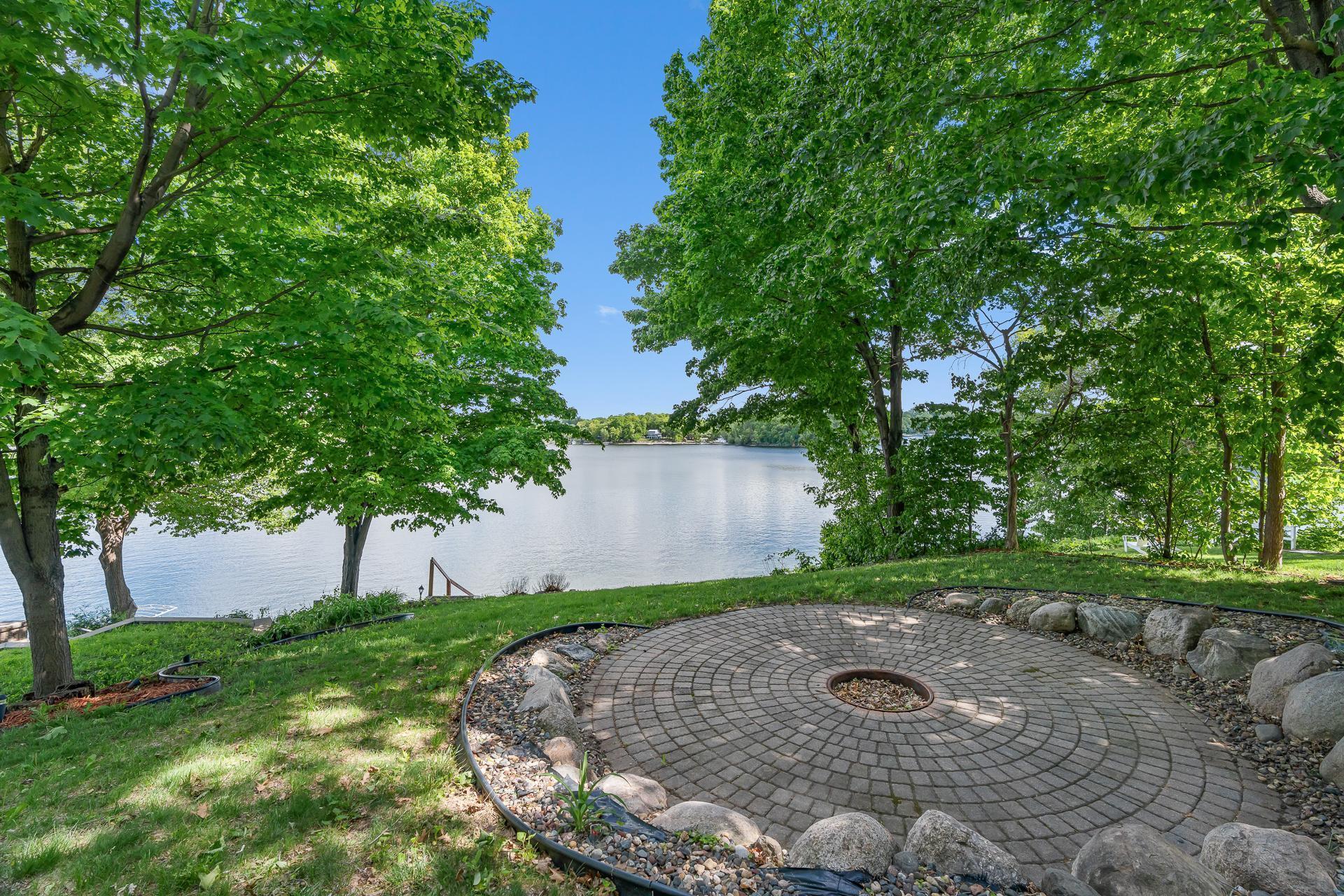 Property Photo:  16091 Northwood Road NW  MN 55372 