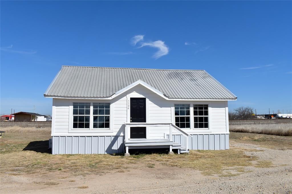 Property Photo: 1104 Gantt Street TX 76823