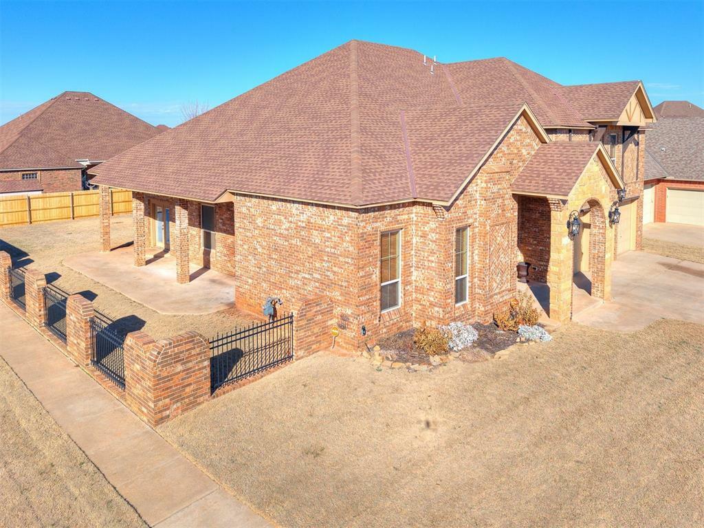 Property Photo: 9317 NW 133rd Court OK 73099