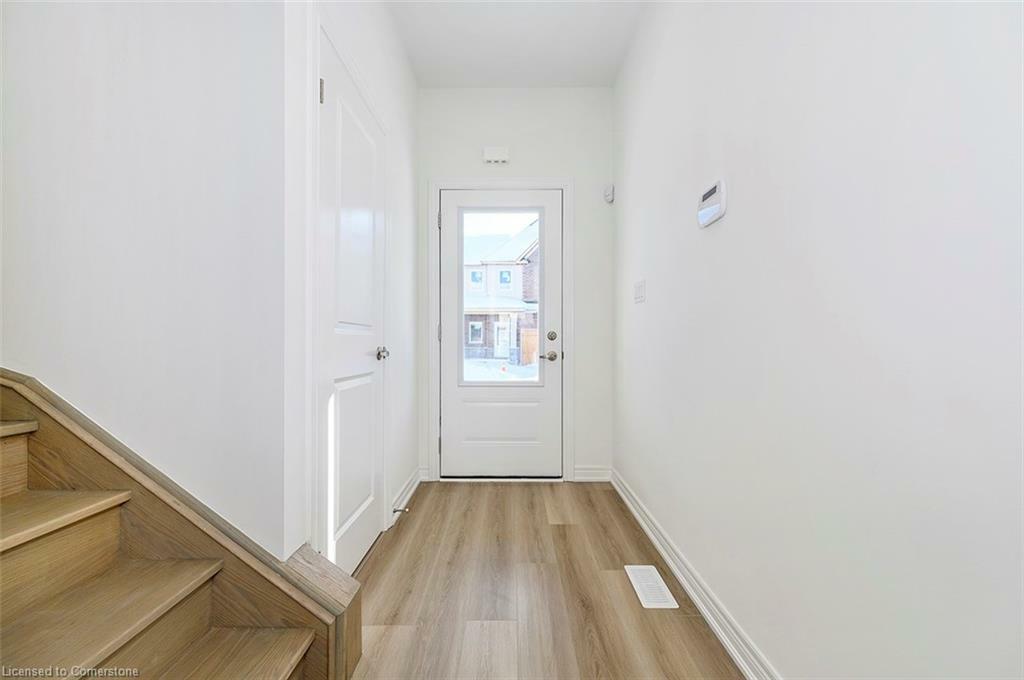 Property Photo:  205 Thames Way 18  ON L0R 1W0 