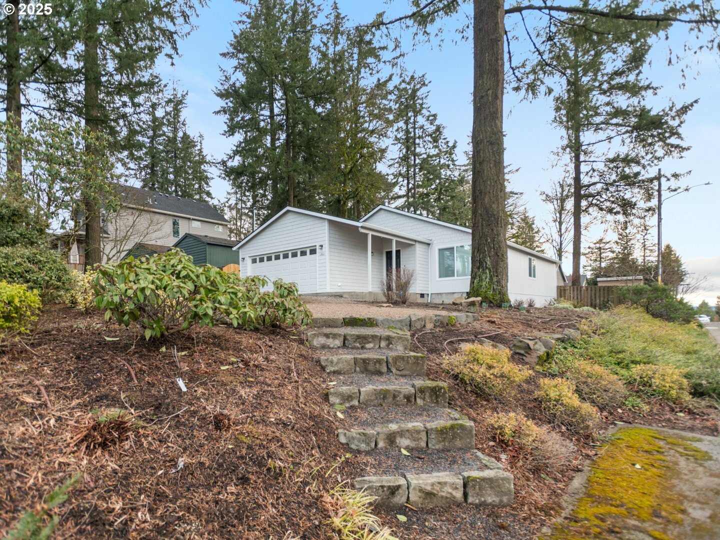 Property Photo:  11603 SW 45th Ave  OR 97219 