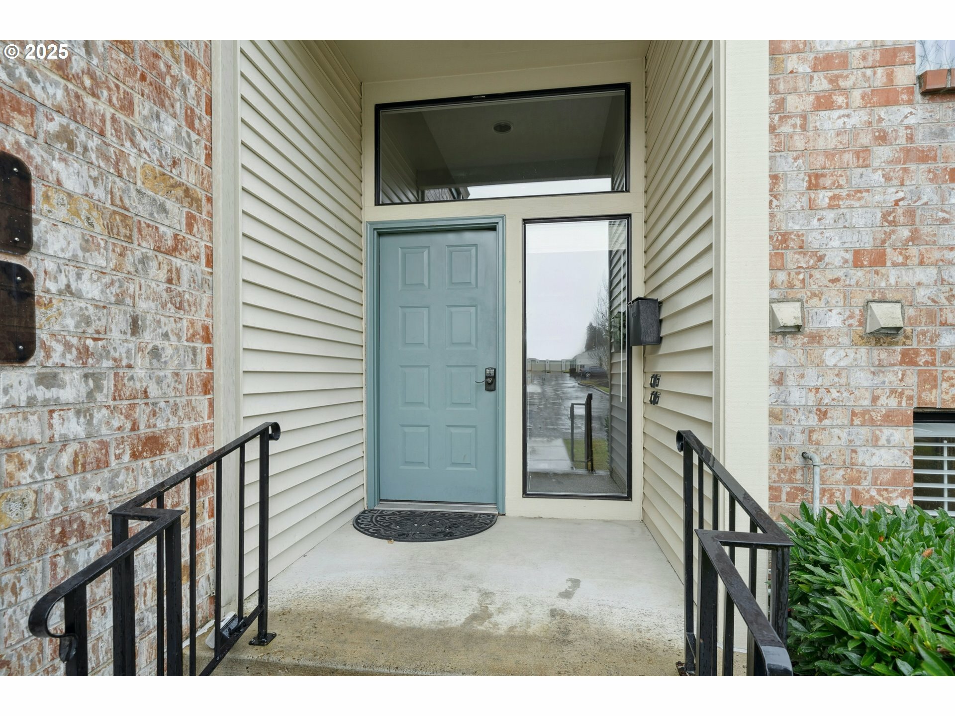 Property Photo: 16146 SW 130th Ter 2 OR 97224