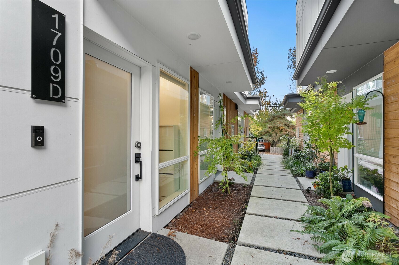1709  15th Avenue S  Seattle WA 98144 photo