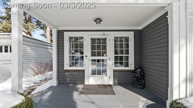 Property Photo: 300 Warren Court MI 48009