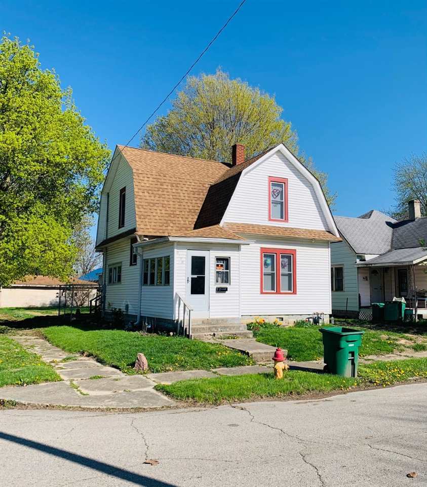 Property Photo:  1302 S 17th Street  IN 47362 