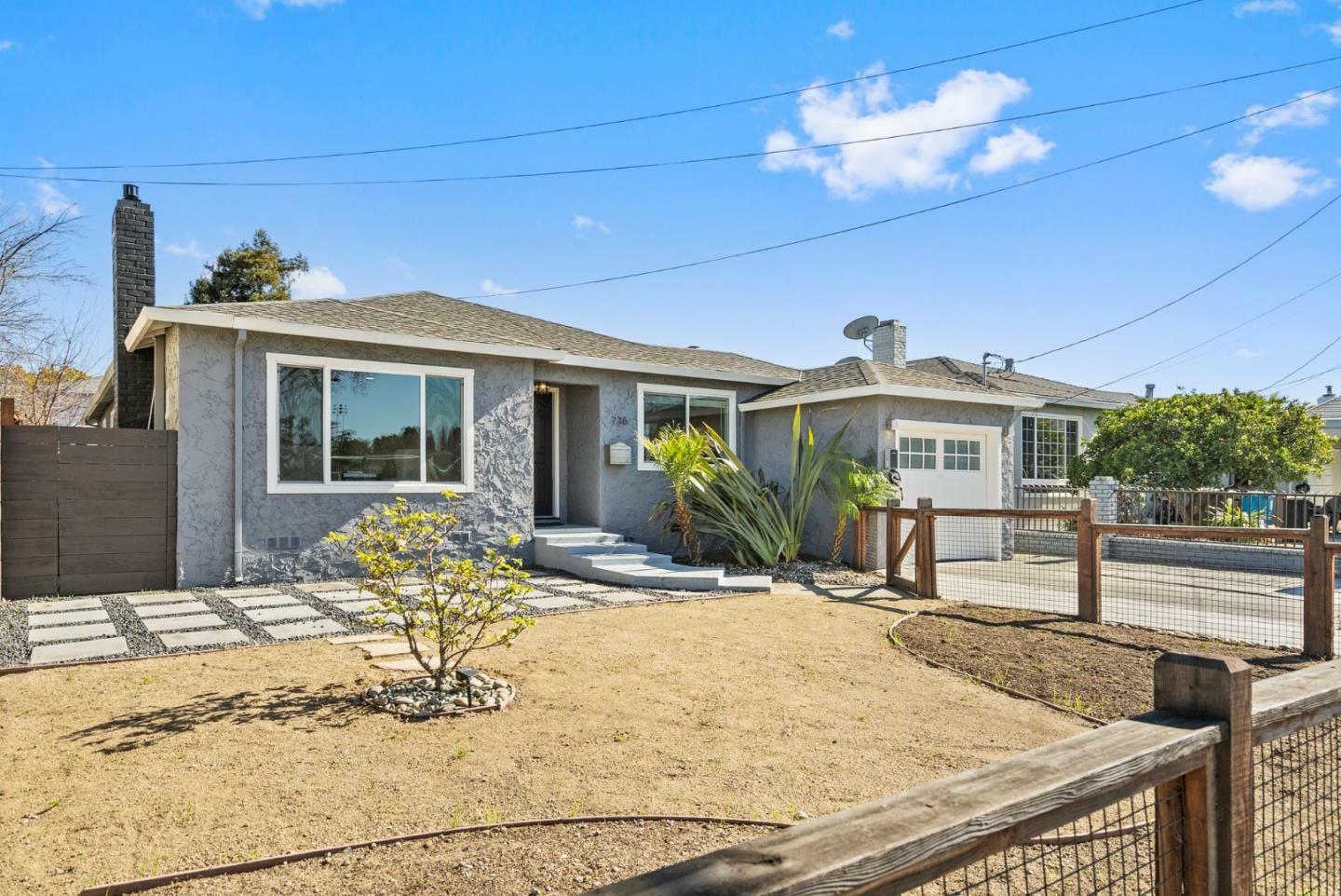 Property Photo:  736 Charter Street  CA 94063 