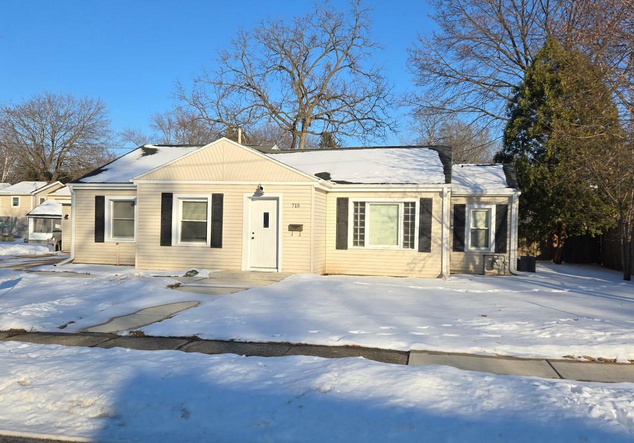 715 Doty Street  Edgerton WI 53534 photo