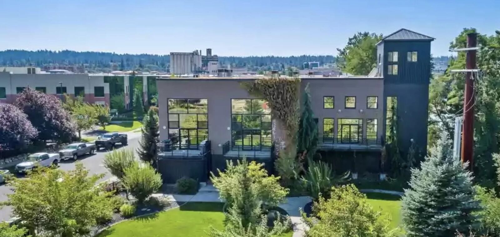 Property Photo: 629 N Iron Ct #113 WA 99202