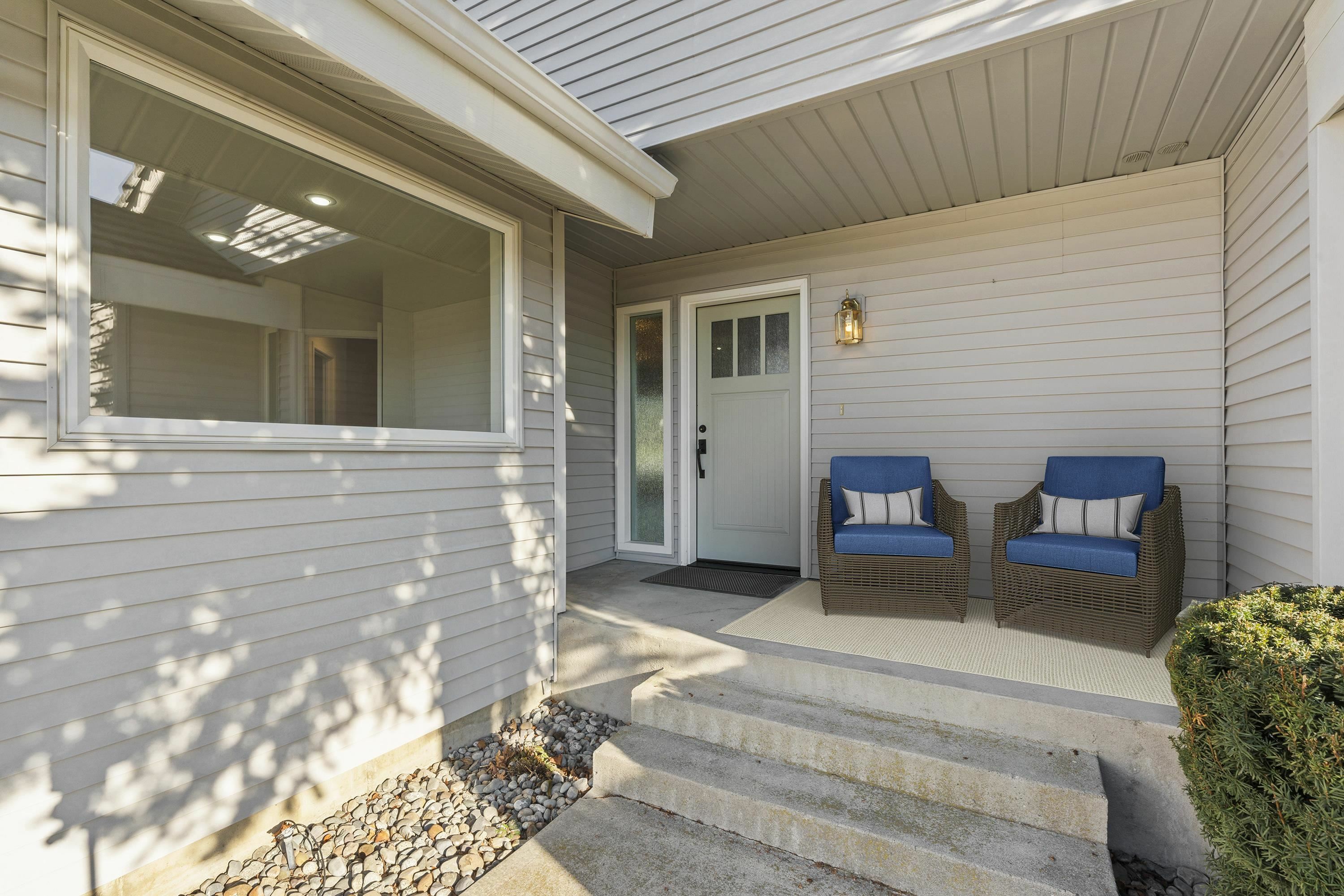 Property Photo: 512 N Village Ln WA 99019
