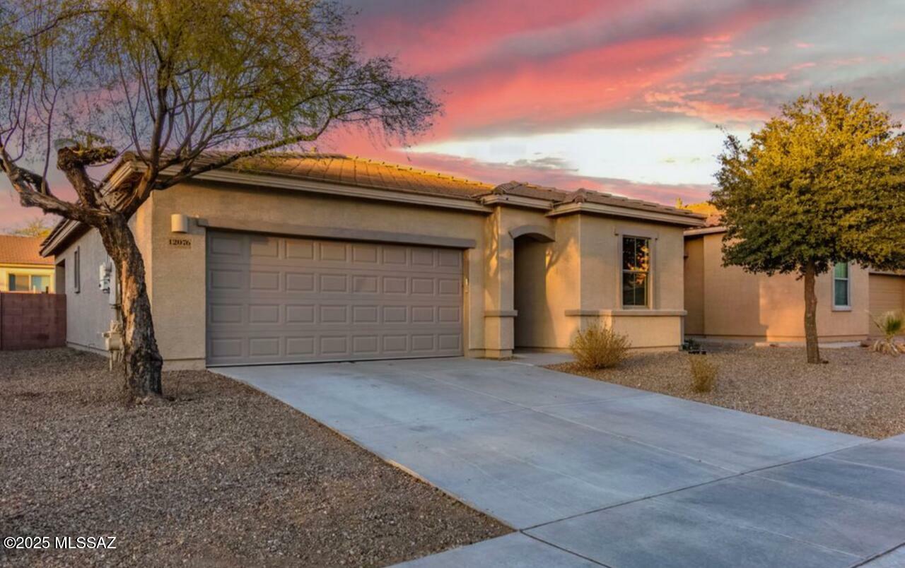 12076 W Makenna Lane  Marana AZ 85653 photo