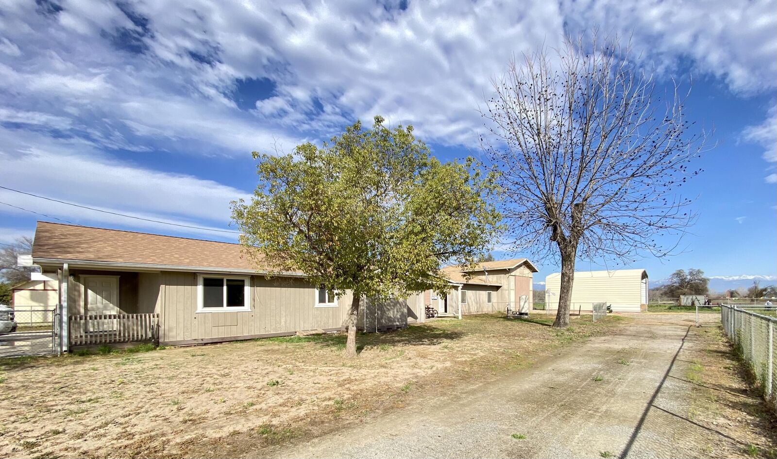 Property Photo:  14905 E Judy Avenue  CA 93292 