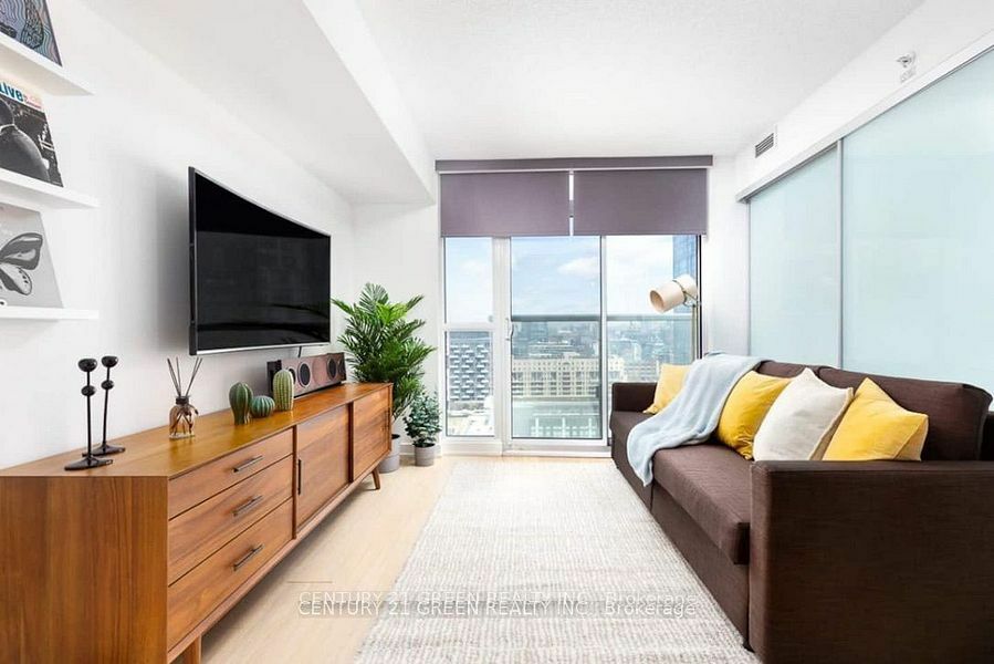 Property Photo:  85 Queens Wharf Rd 2009  ON M5V 0J9 