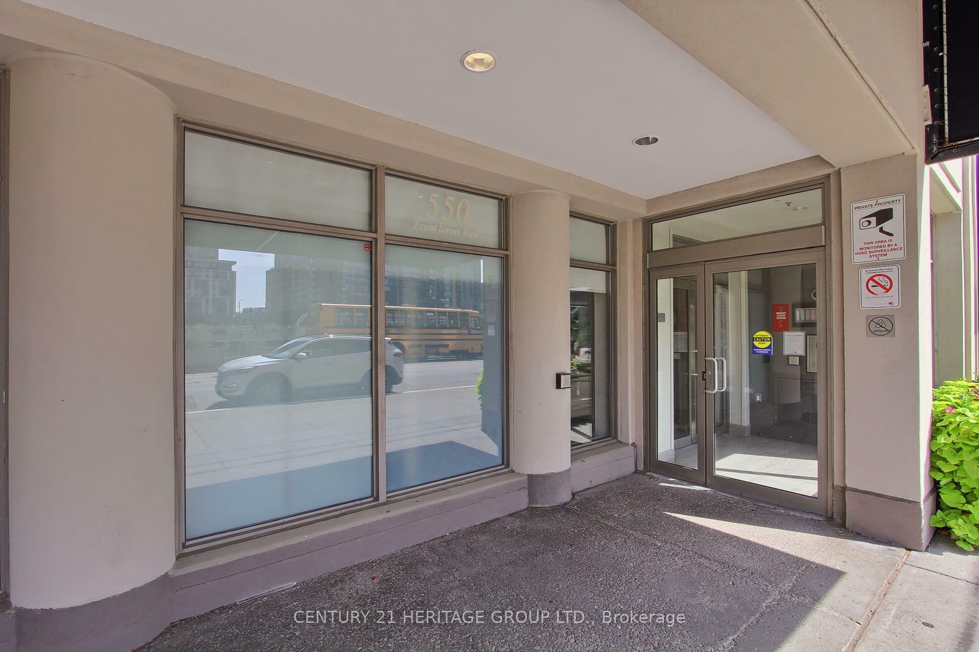 Property Photo: 550 Front Street W Ph6 ON M5V 3N5