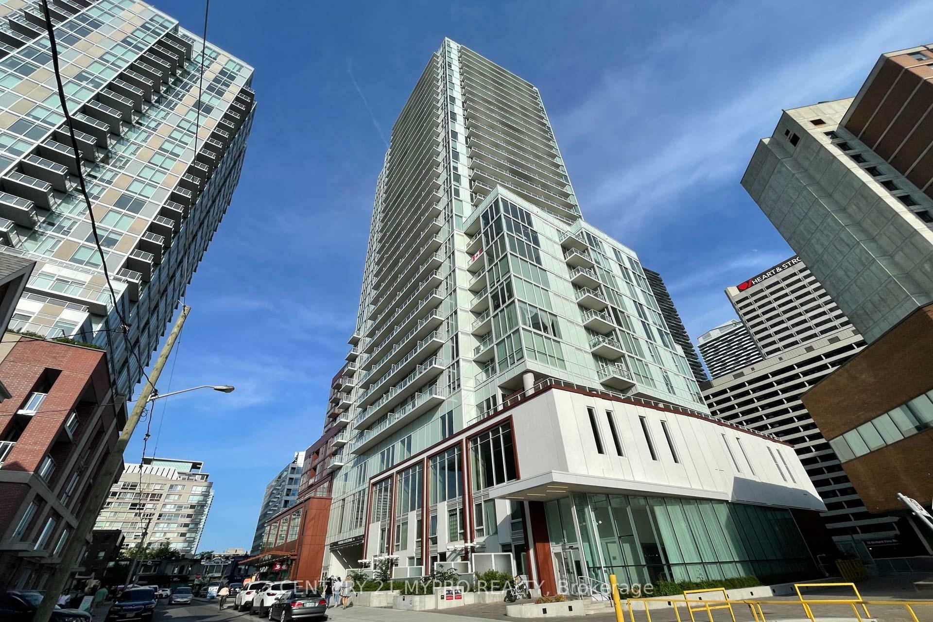 Photo de la propriété: 33 Helendale Ave 419 ON M4R 1C5