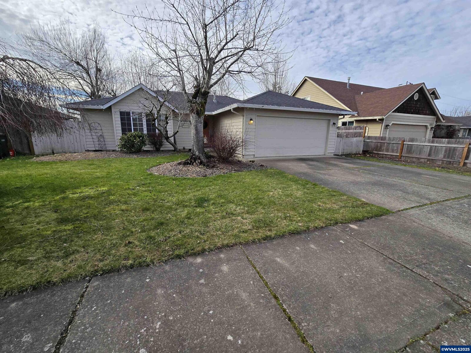Property Photo: 5251 Woodwind Ct N OR 97303