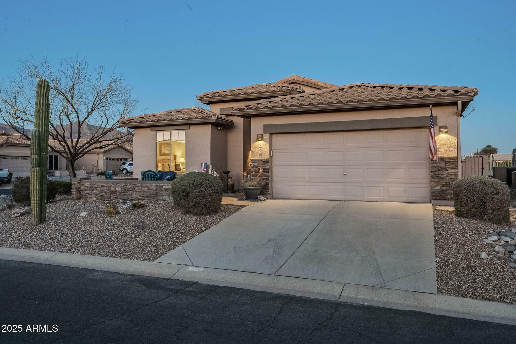 Property Photo:  6513 S Fairway Drive  AZ 85118 