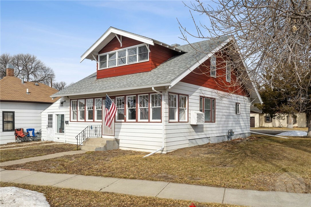 Property Photo:  219 E 1st Street  MT 59044 