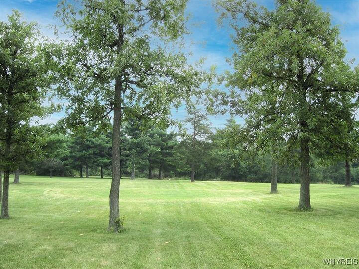 Property Photo: 5129 Kraus Lane NY 14031