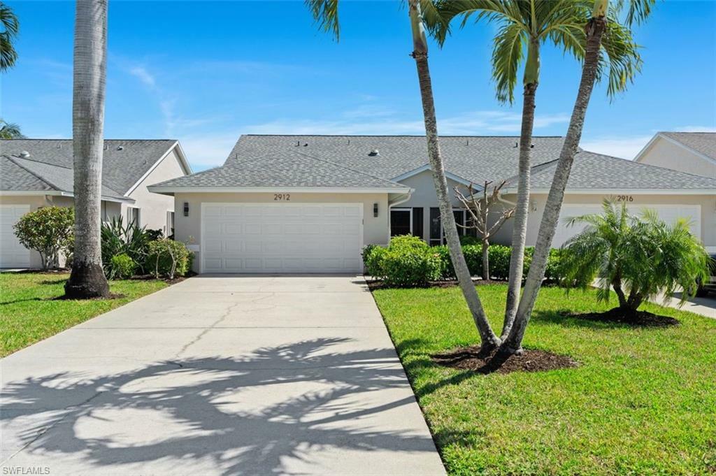 Property Photo: 2912 W Crown Pointe Blvd 14-1 FL 34112