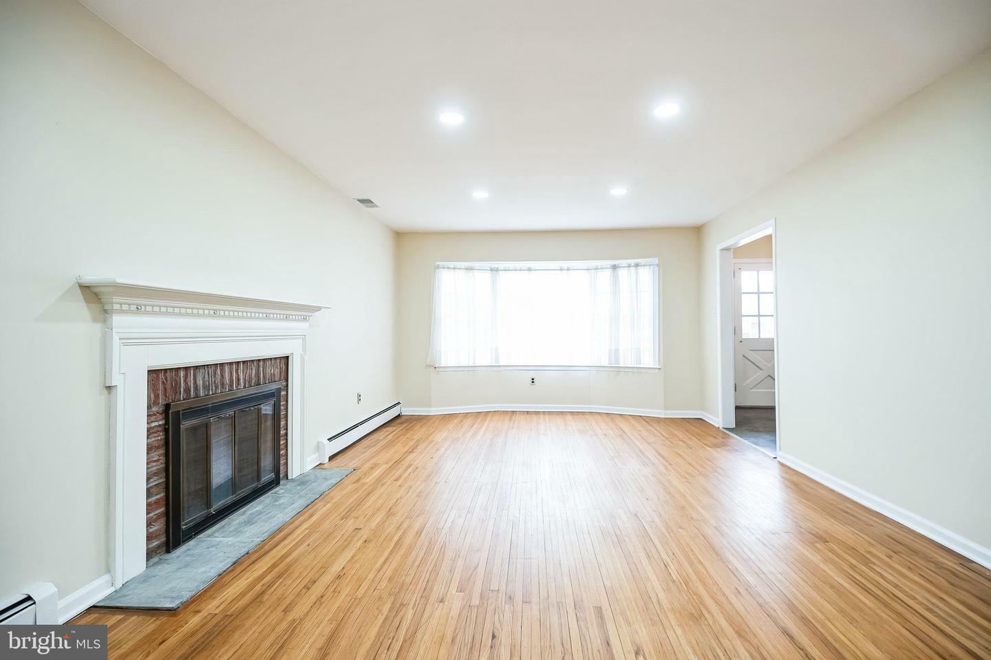 Property Photo:  611 Bell Lane  PA 19002 