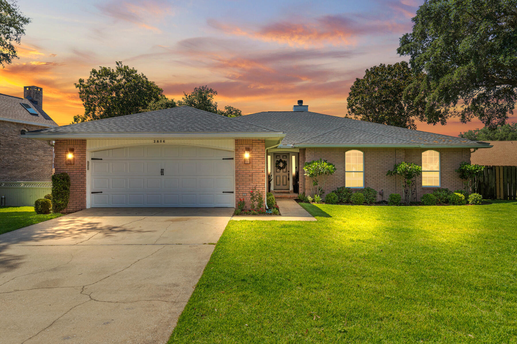 Property Photo: 2806 Arnold Palmer Court FL 32579